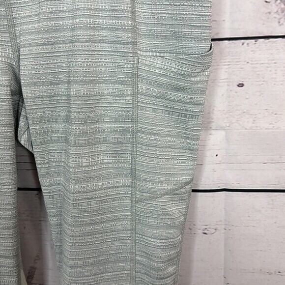 Athleta Leggings Womens Small Gray Mesh Midrise Pockets Textured - Picture 4 of 10